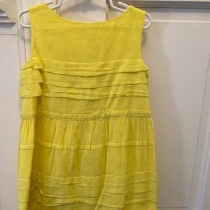 Adorable yellow shift dress. Crew cuts. Size 5. Zips up back! Love it!